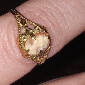 Cute little cameo ring and pendant